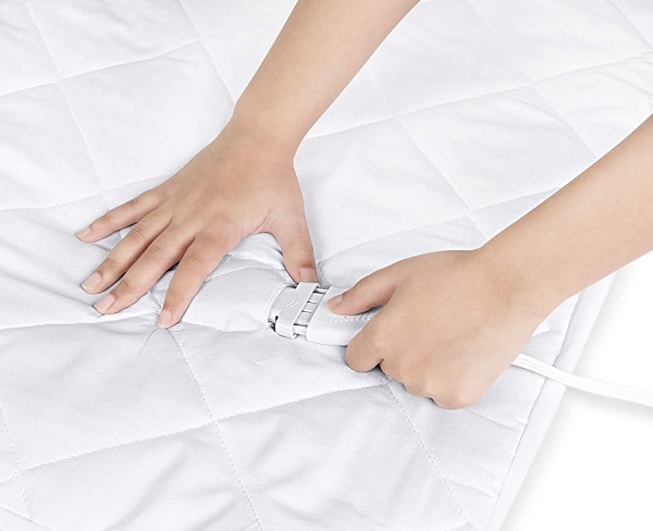 Kiểm tra nguồn điện, ổ điện và giắc cắm để đảm bảo đệm điện đã được kết nối đúng